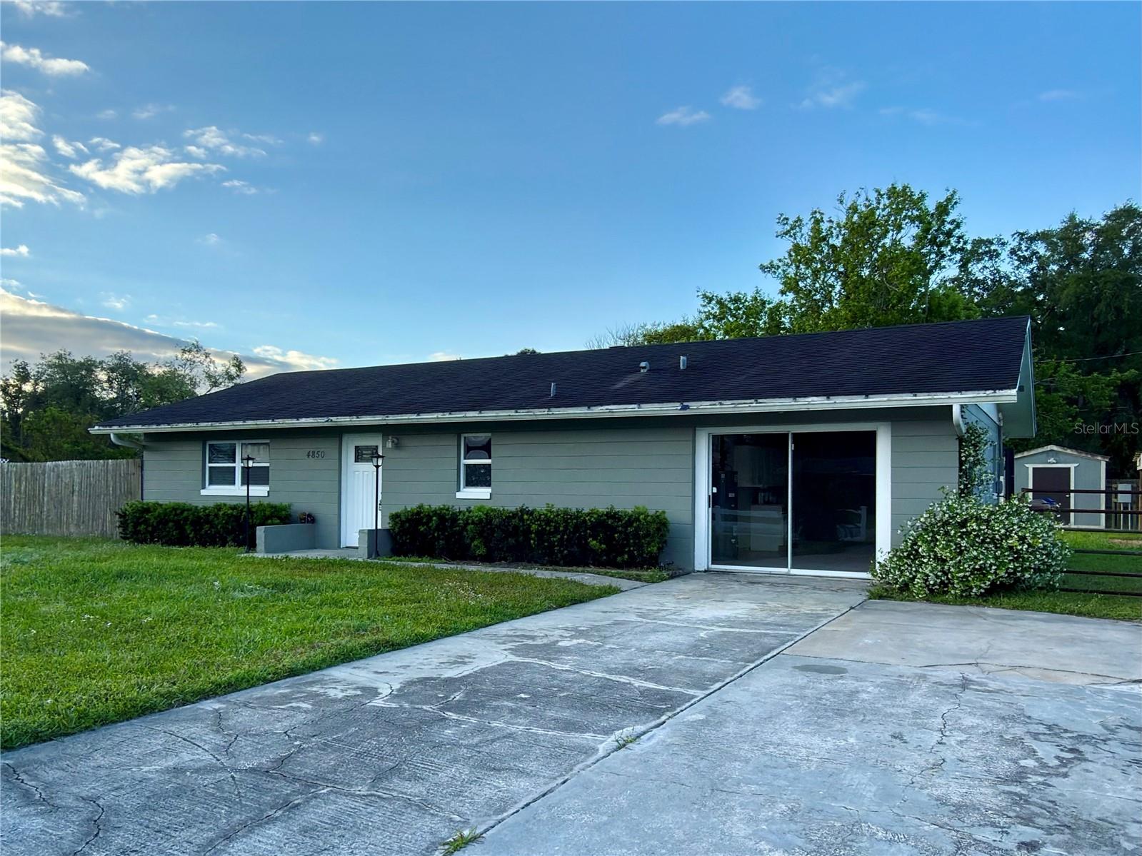 Image 3 of 28 For 4850 Lake Shore Drive