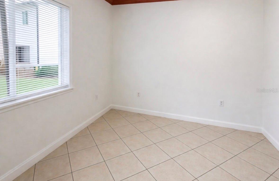 Image 14 of 35 For 4407 Semoran Boulevard 2