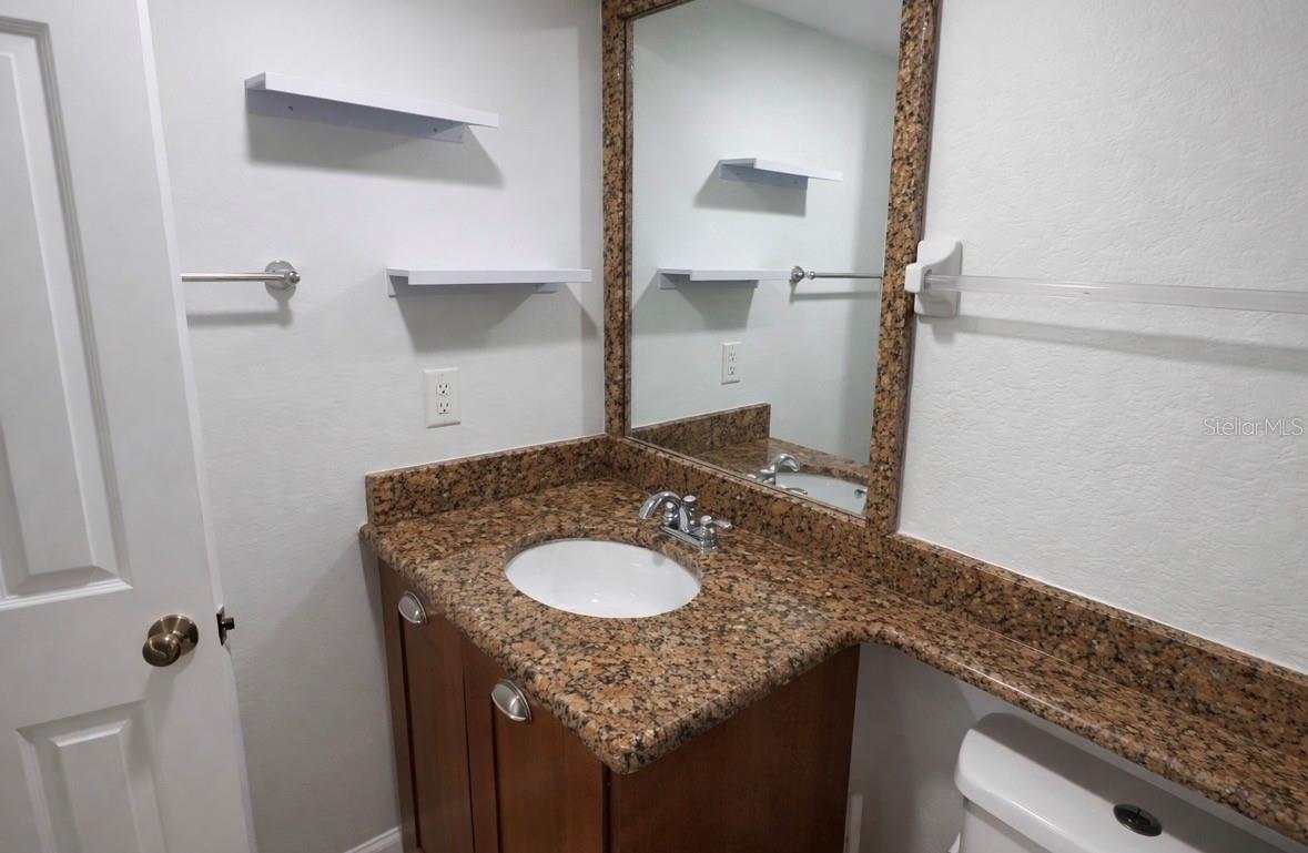 Image 20 of 35 For 4407 Semoran Boulevard 2