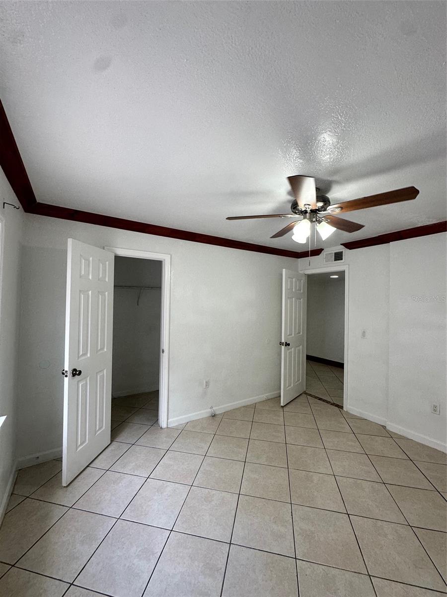 Image 27 of 35 For 4407 Semoran Boulevard 2