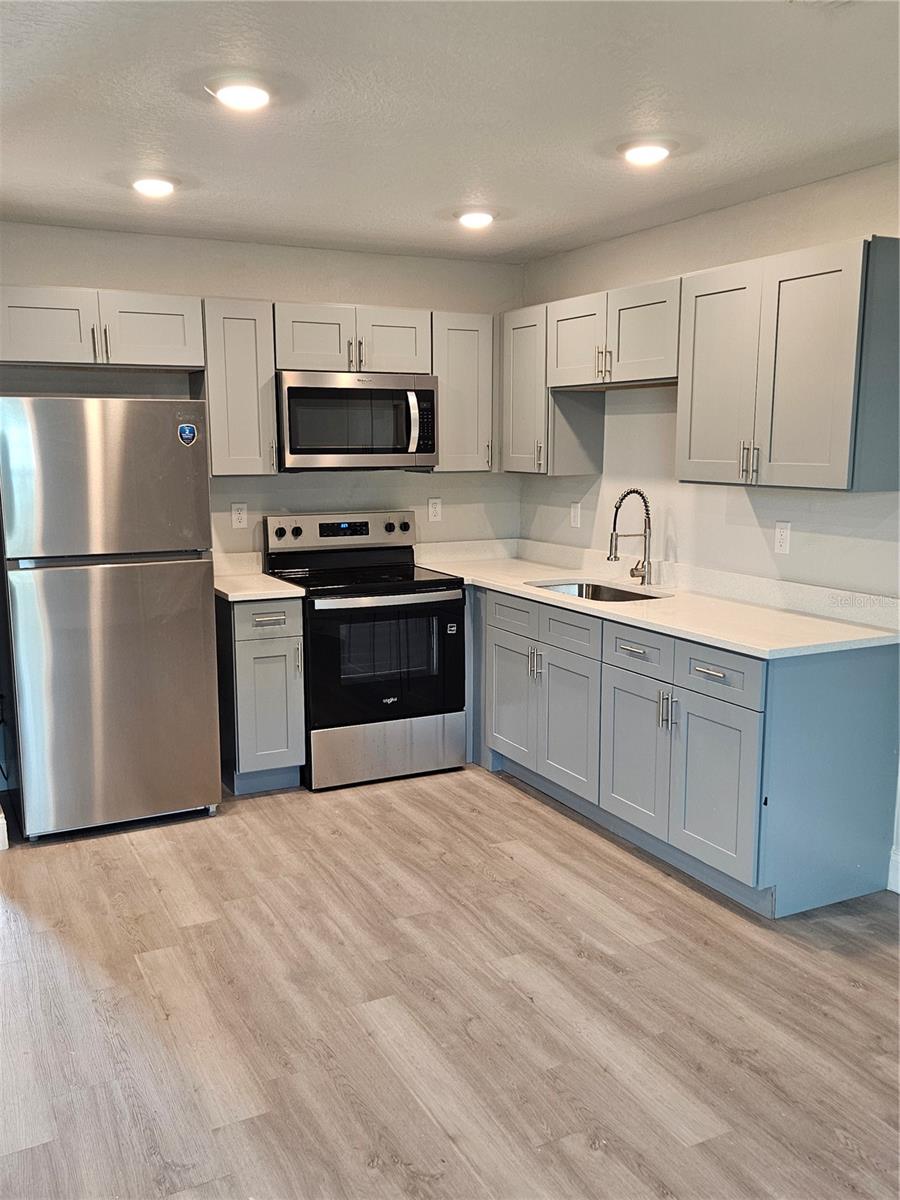 Image 2 of 7 For 1007 Tangerine Street