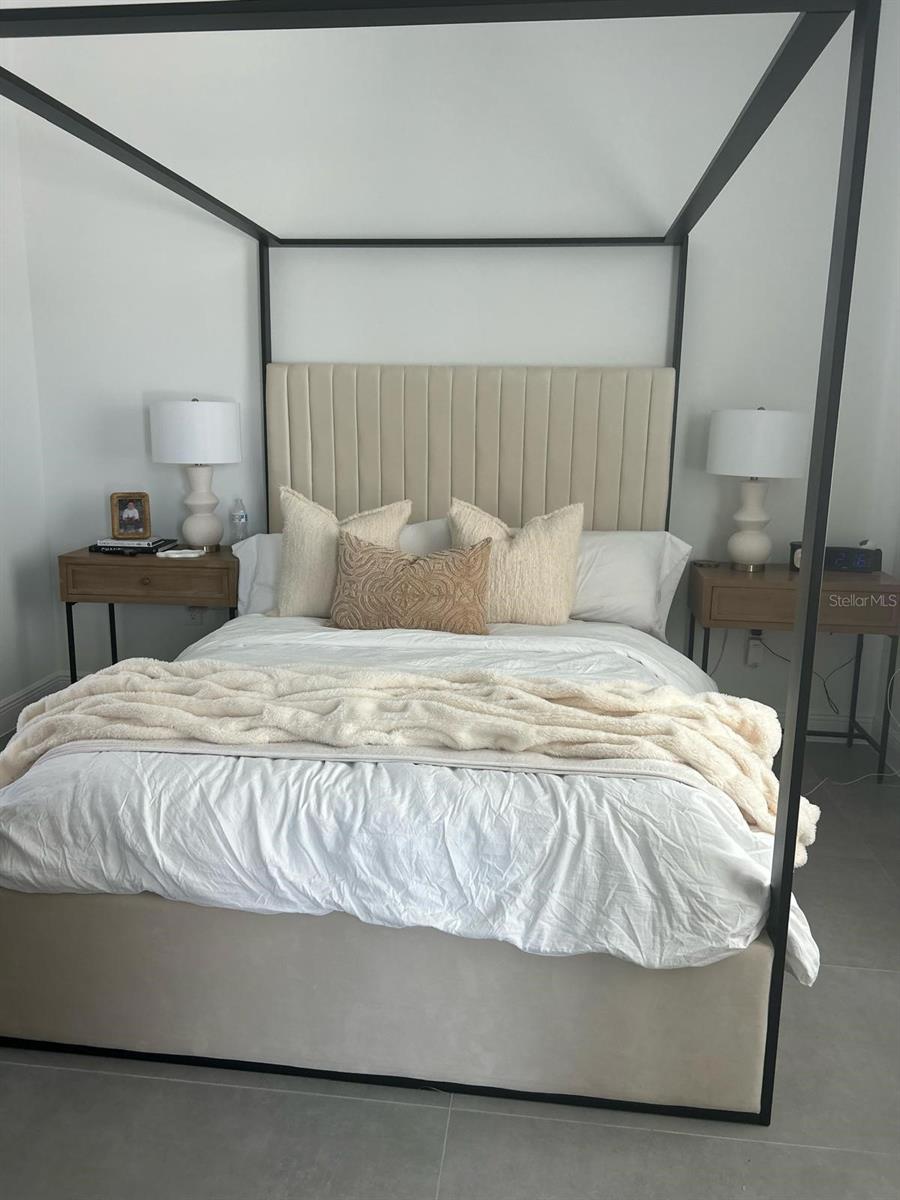 Image 12 of 25 For 1156 Helen Avenue S