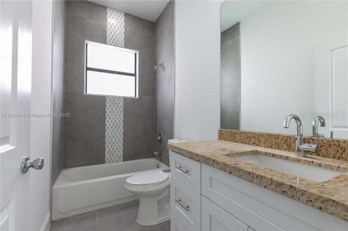 Image 13 of 25 For 1156 Helen Avenue S