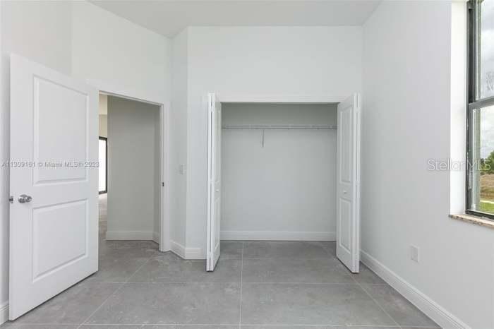 Image 14 of 25 For 1156 Helen Avenue S