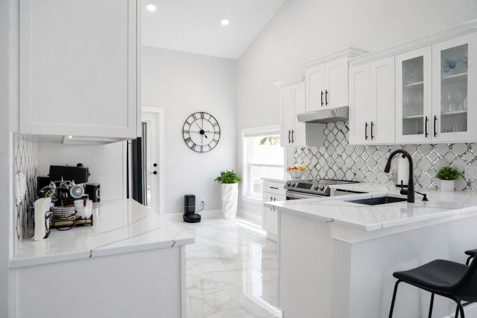 Image 13 of 54 For 1461 Mona Drive