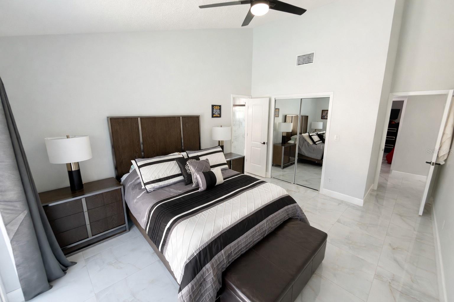 Image 19 of 54 For 1461 Mona Drive