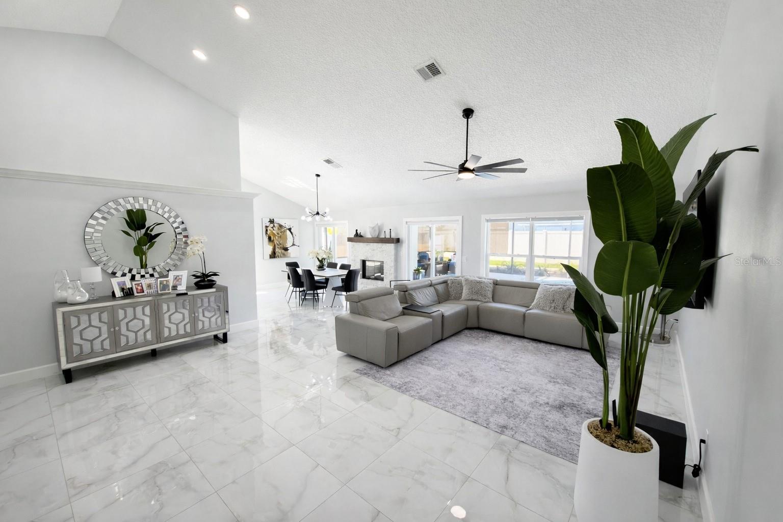 Image 4 of 54 For 1461 Mona Drive