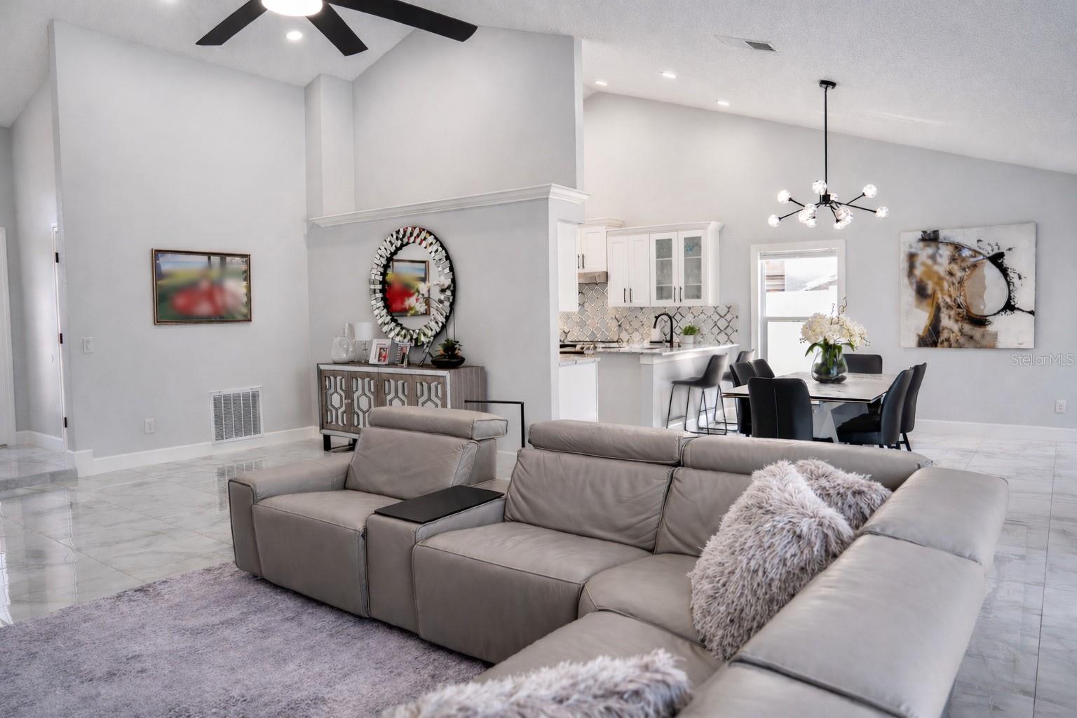 Image 5 of 54 For 1461 Mona Drive