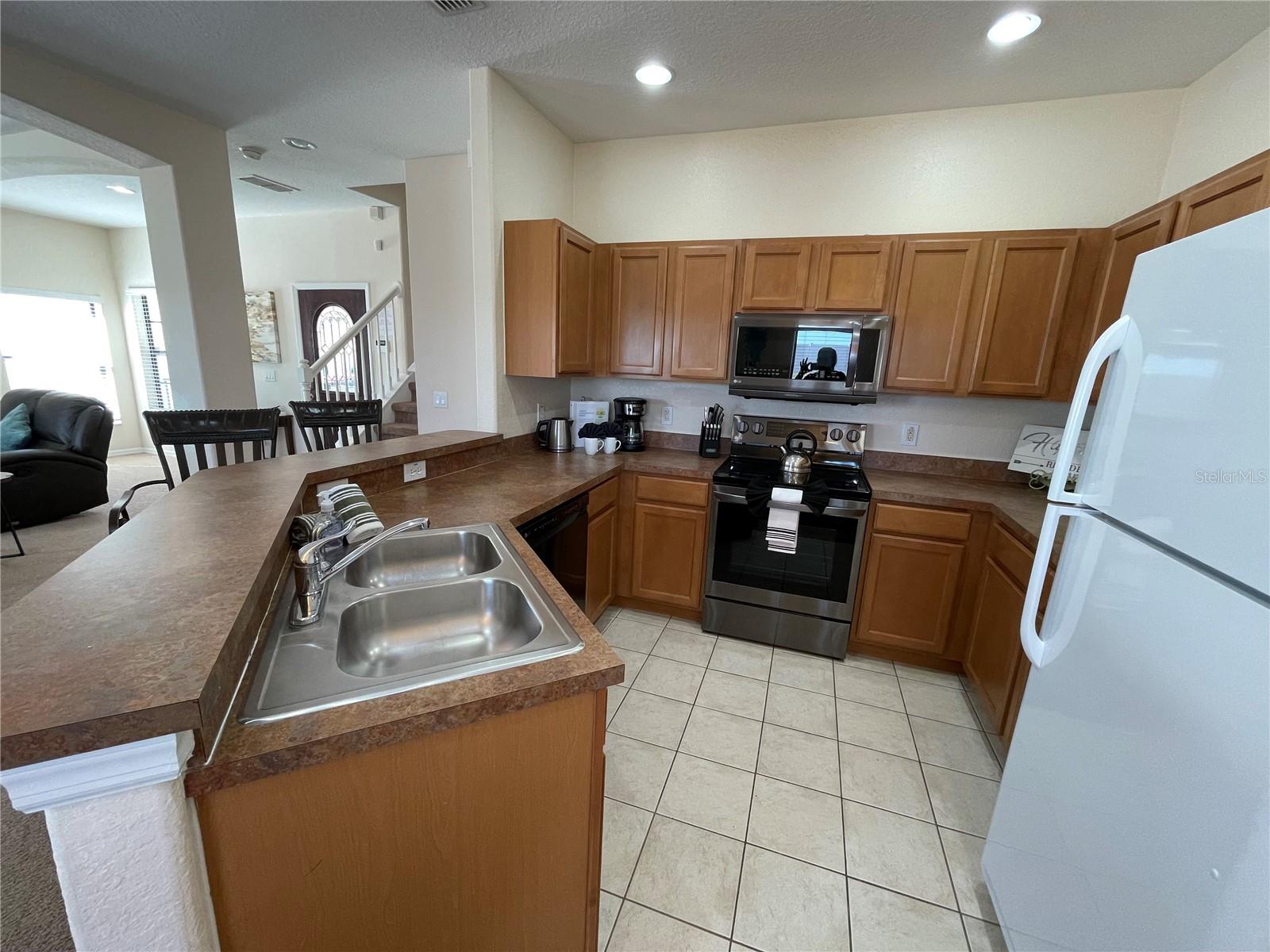 Image 17 of 68 For 141 Summer Place Loop