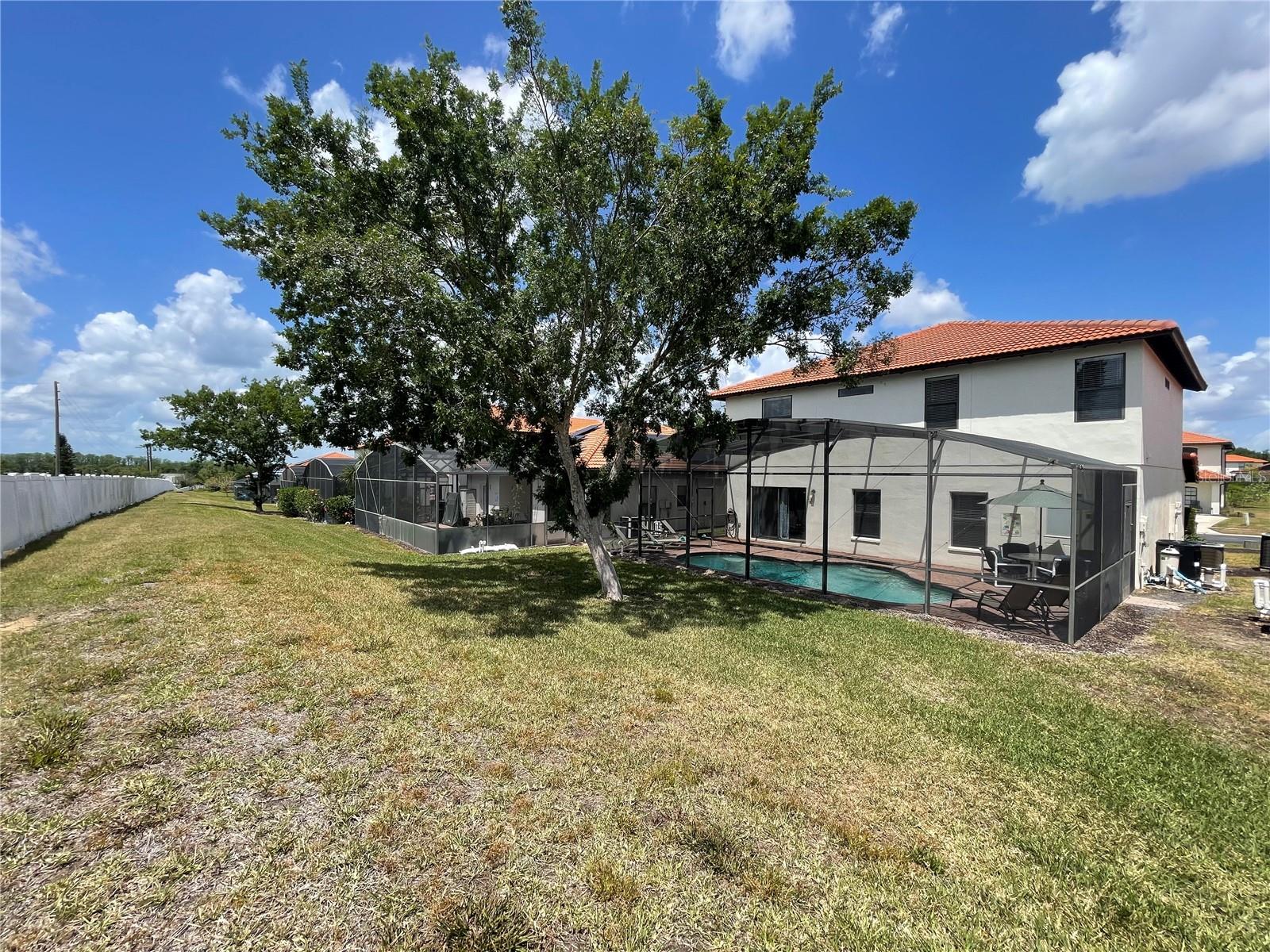 Image 53 of 68 For 141 Summer Place Loop