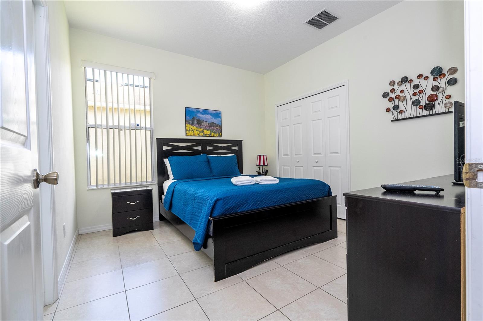 Image 10 of 24 For 4724 Blue Diamond Street