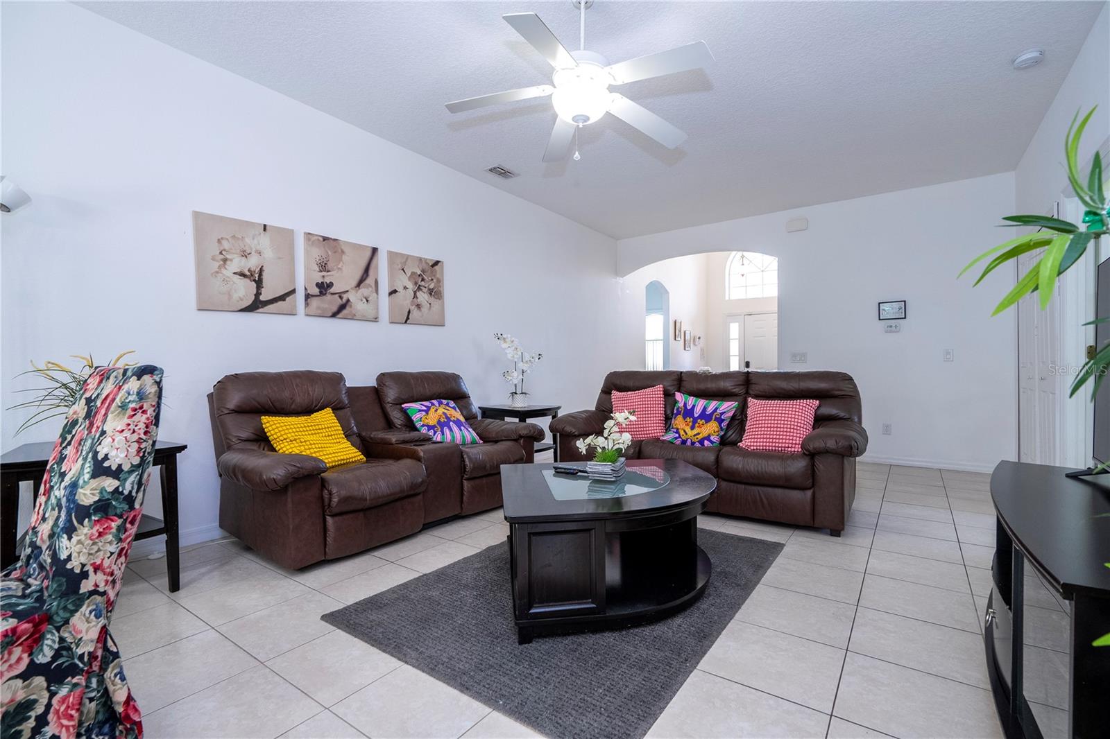 Image 12 of 24 For 4724 Blue Diamond Street