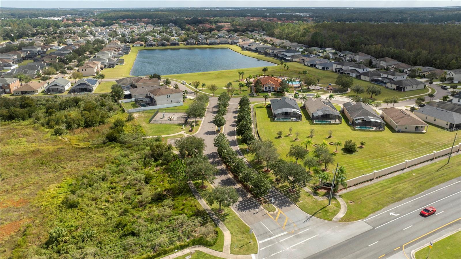 Image 5 of 24 For 4724 Blue Diamond Street