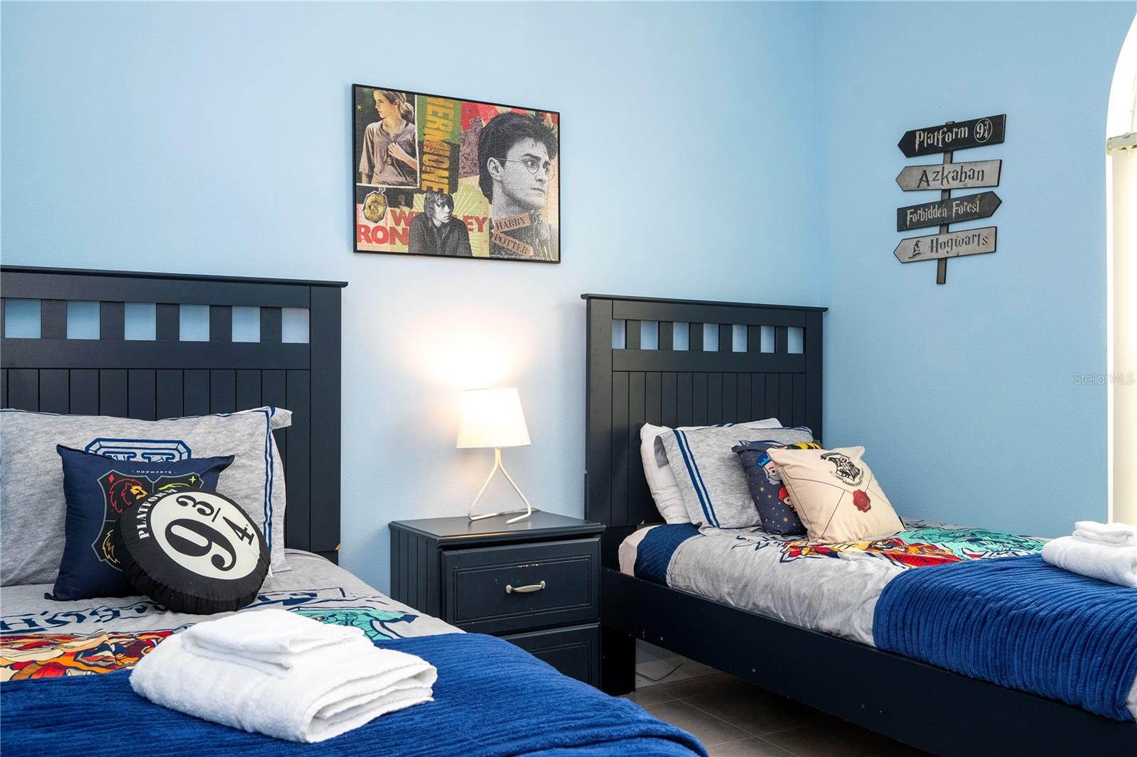 Image 6 of 24 For 4724 Blue Diamond Street