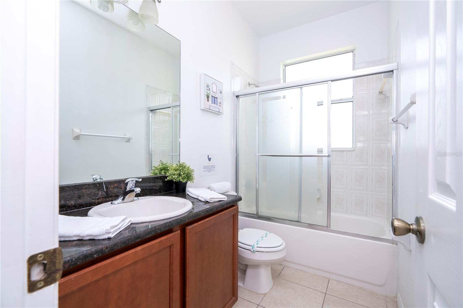 Image 7 of 24 For 4724 Blue Diamond Street