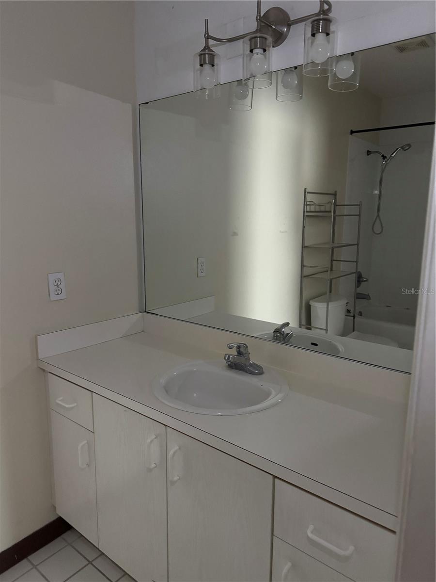 Image 14 of 26 For 495 Las Cortes Lane 203