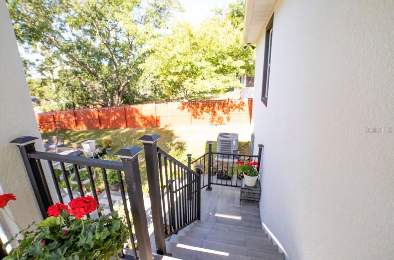 Image 23 of 27 For 842 Wildabon Avenue