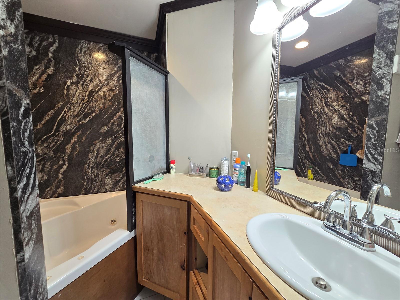 Image 23 of 42 For 1407 Ohio Avenue