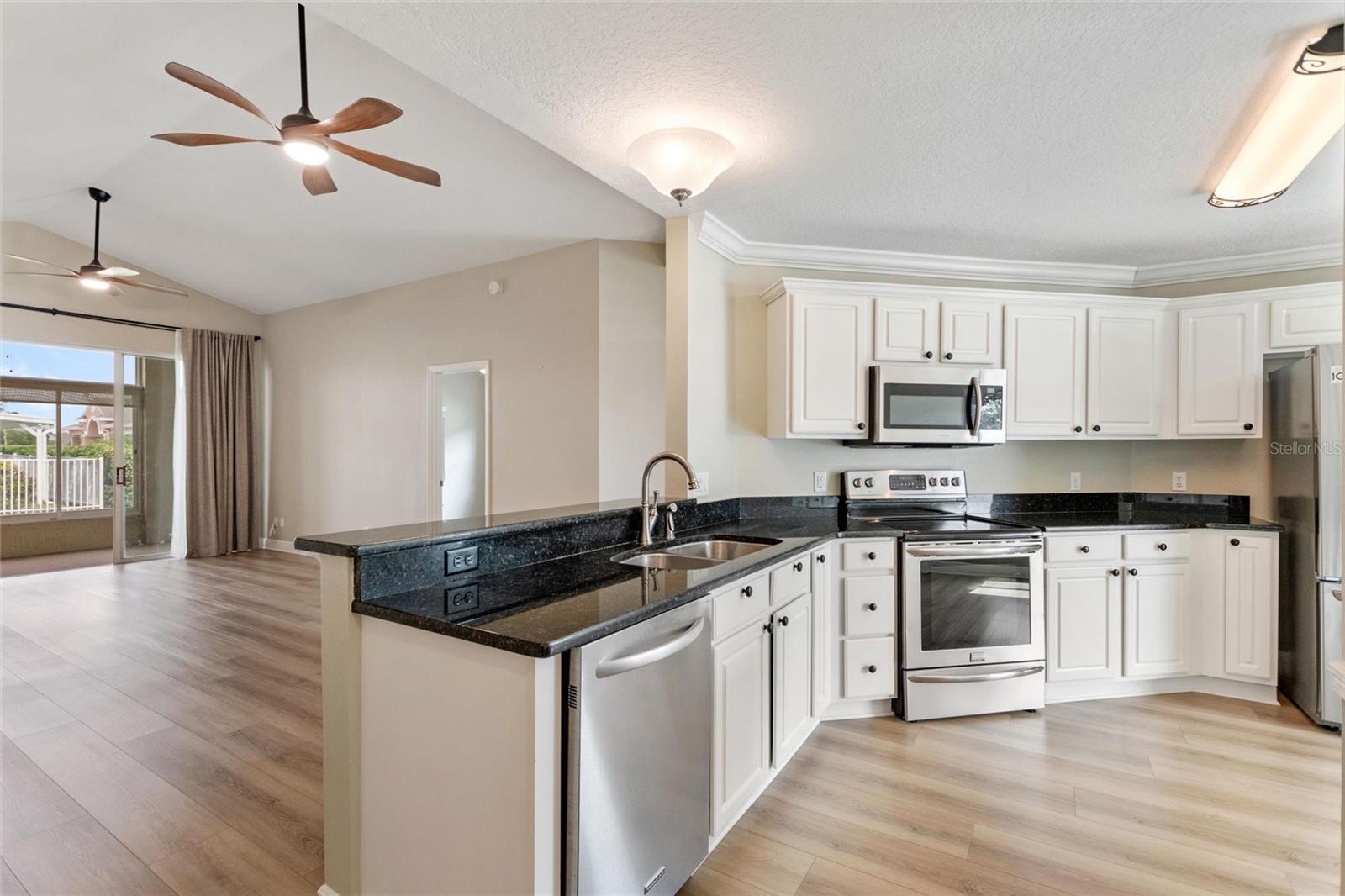 Image 11 of 60 For 125 Ridge View Dr