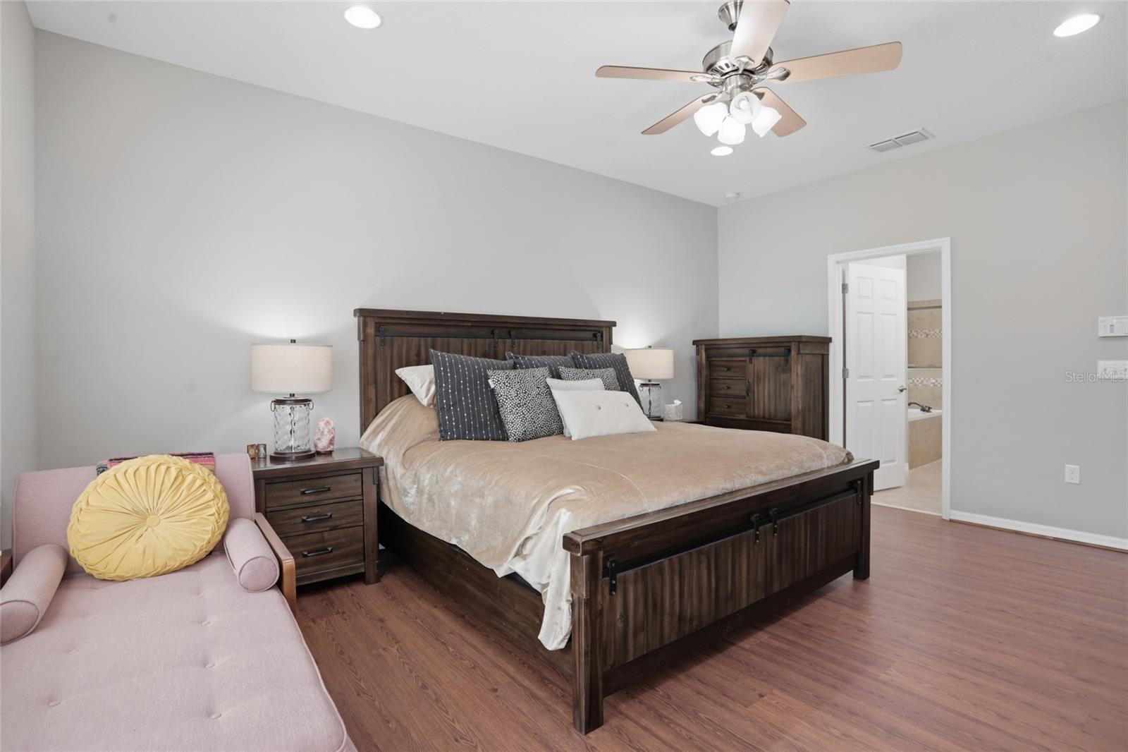 Image 20 of 66 For 1432 Brookhaven Court