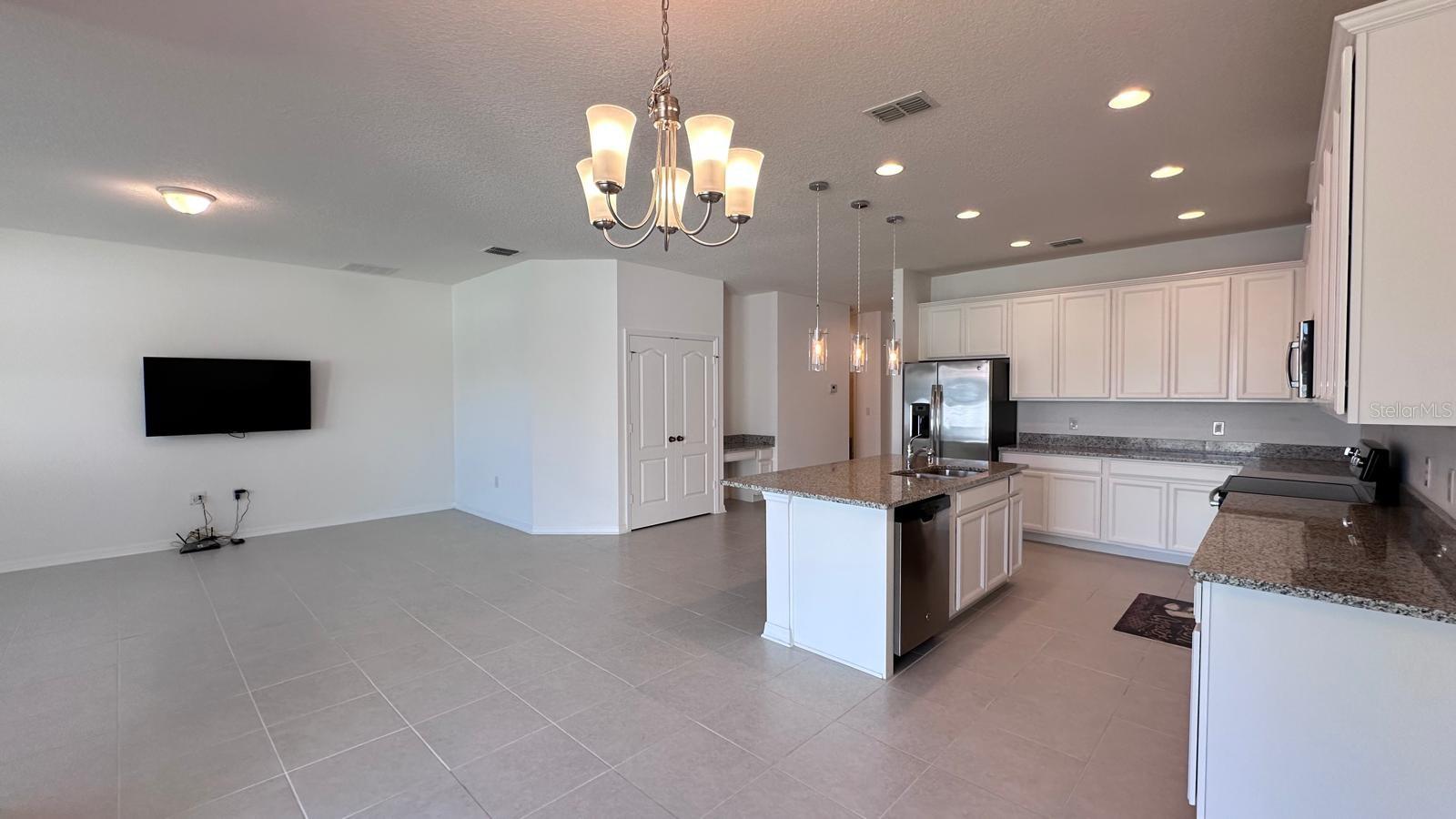 Image 18 of 40 For 3331 Forton Drive