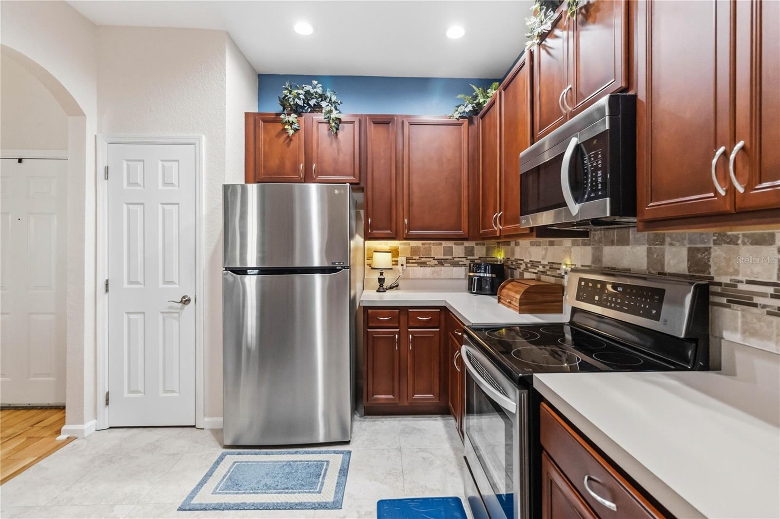 Image 15 of 29 For 3001 Laurel Park Lane 106