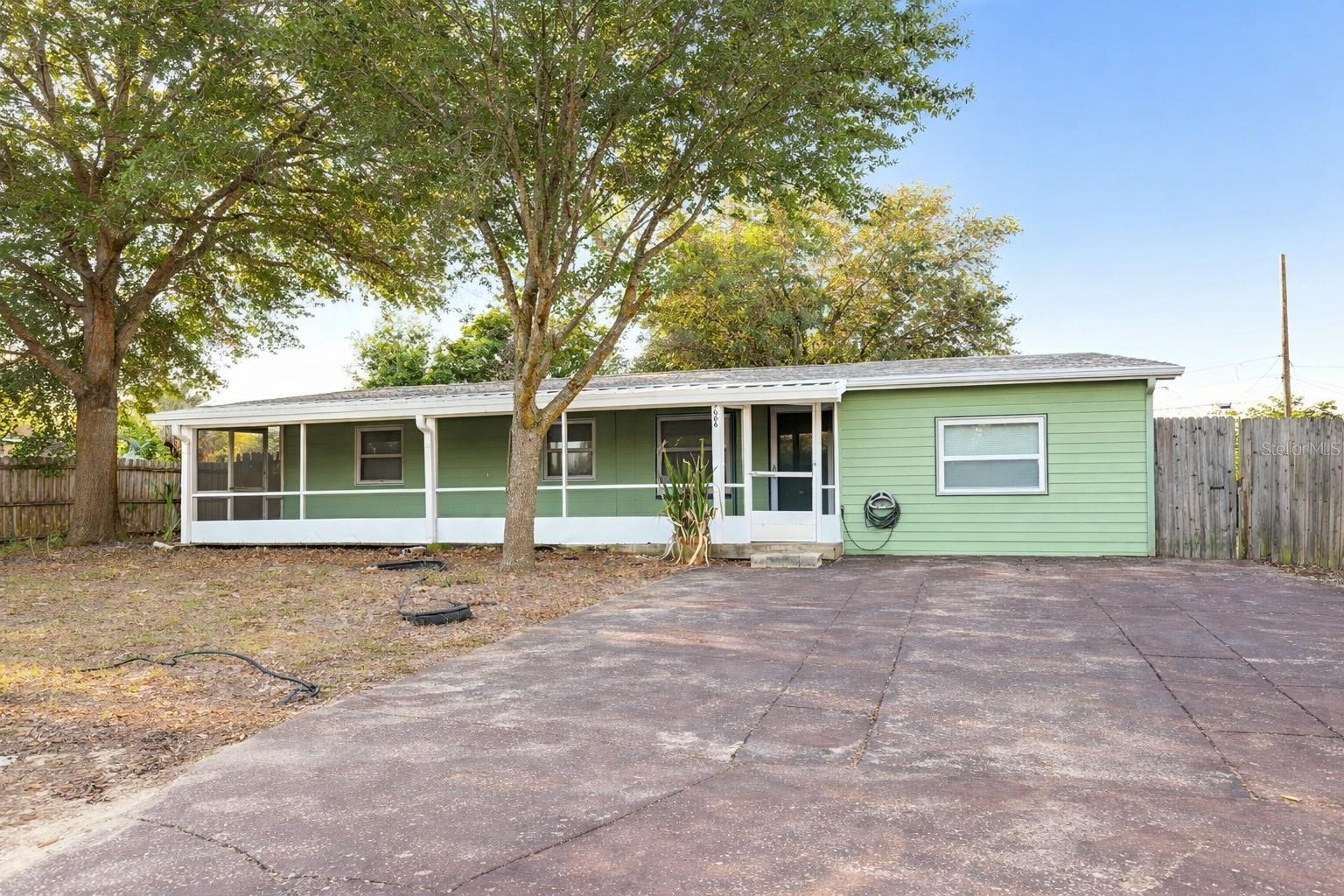 Details for 7006 Valiant Court, ORLANDO, FL 32818