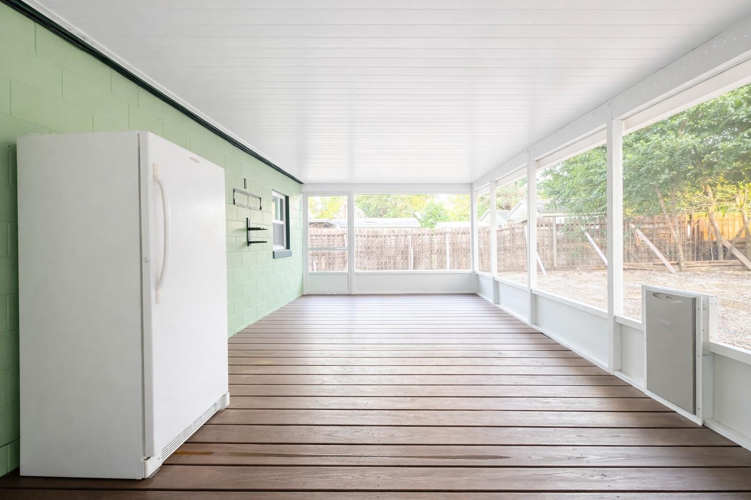 Image 10 of 11 For 7006 Valiant Court