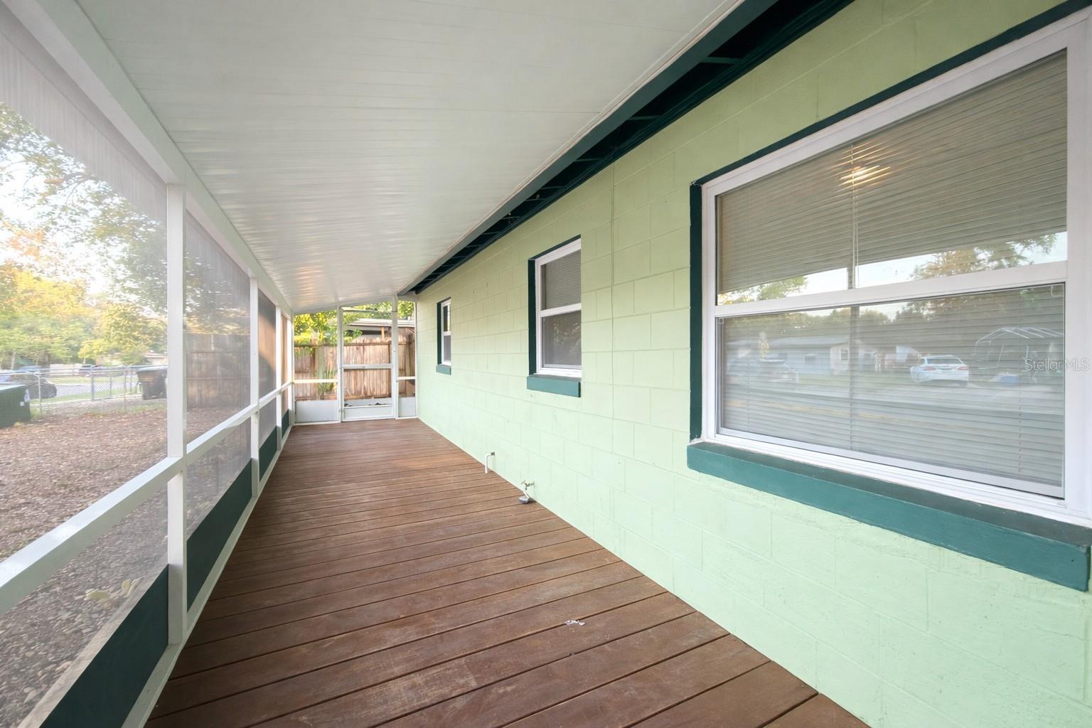 Image 4 of 11 For 7006 Valiant Court