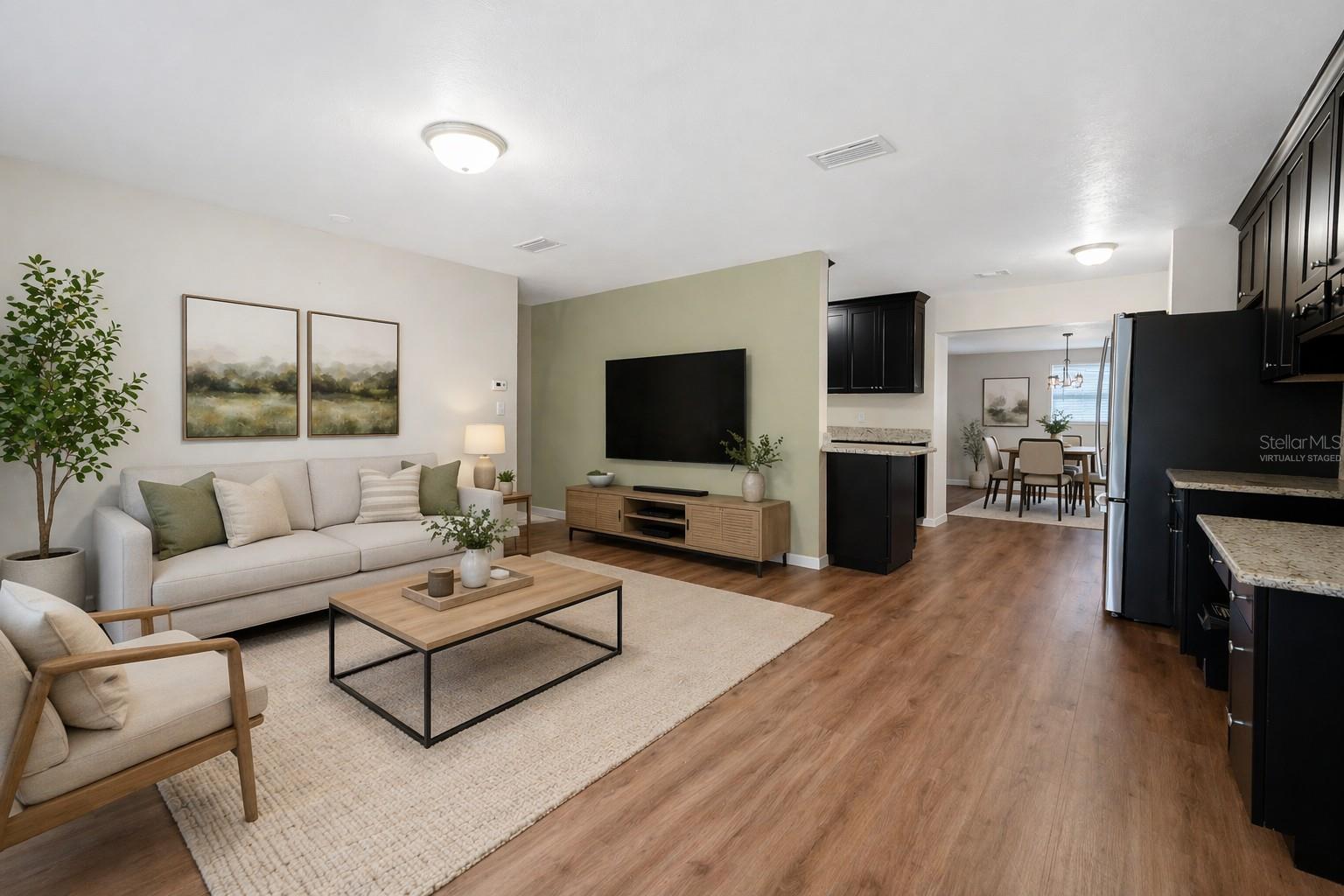 Image 5 of 11 For 7006 Valiant Court