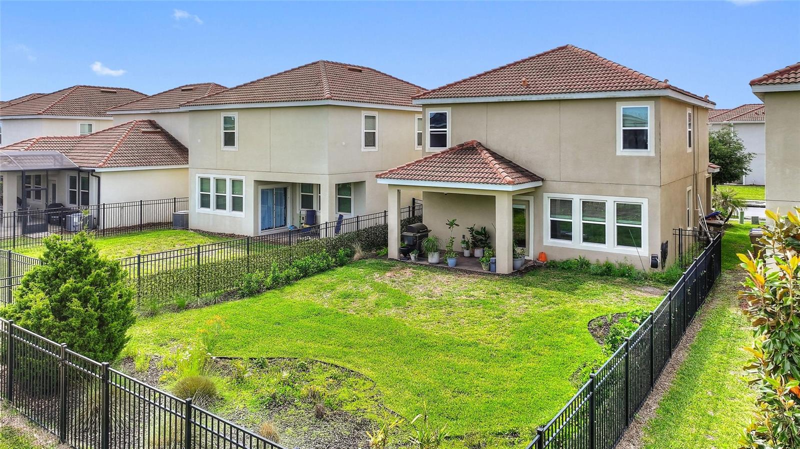 Image 35 of 66 For 8995 Fluffy Lie Court