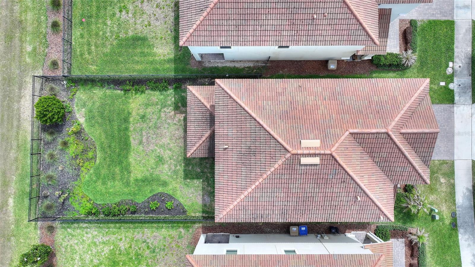 Image 38 of 66 For 8995 Fluffy Lie Court