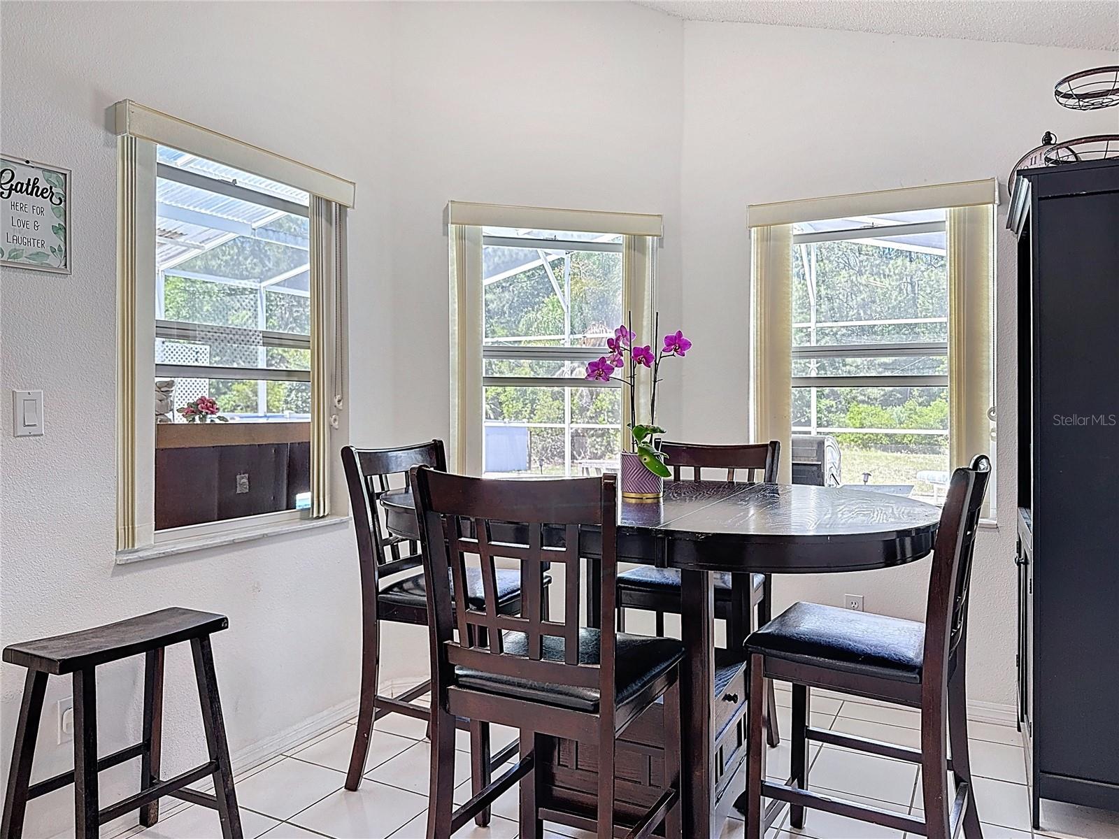 Image 7 of 21 For 566 Montana Avenue