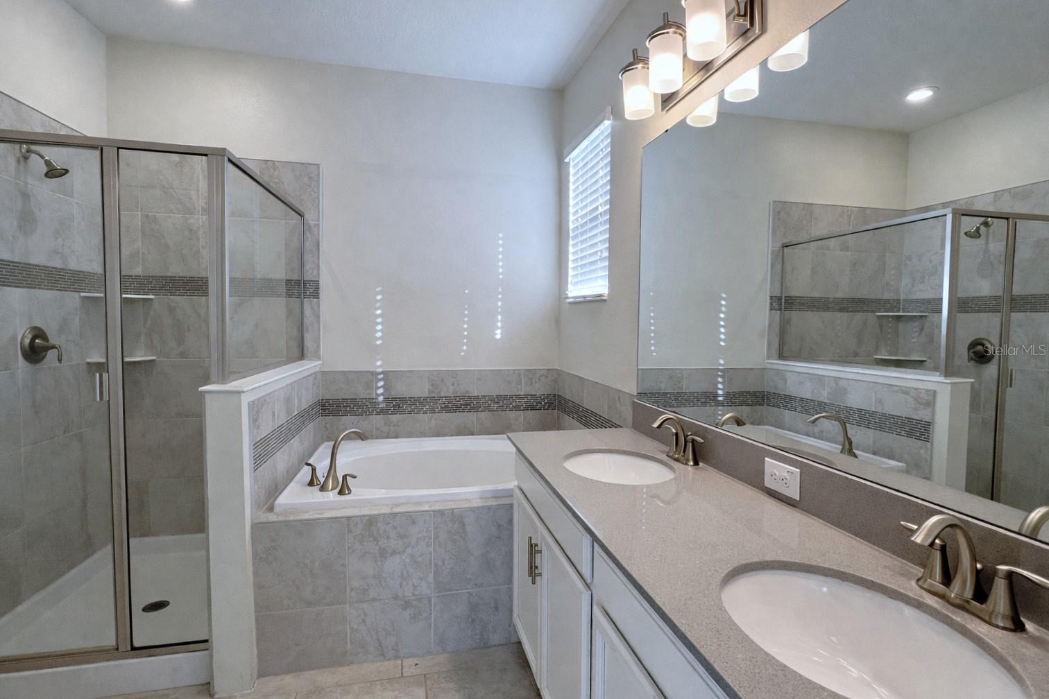 Image 13 of 29 For 3943 Cortland Drive