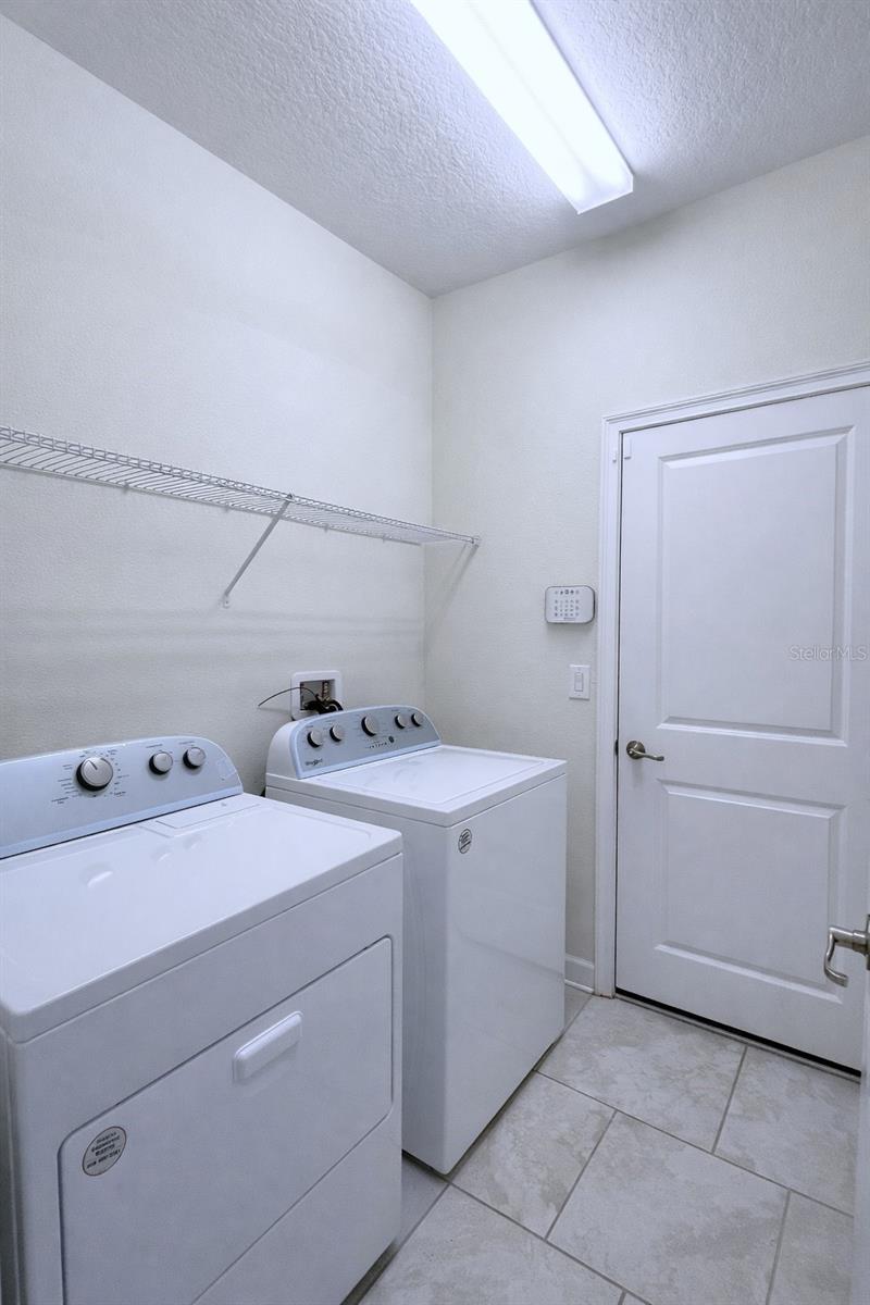 Image 24 of 29 For 3943 Cortland Drive