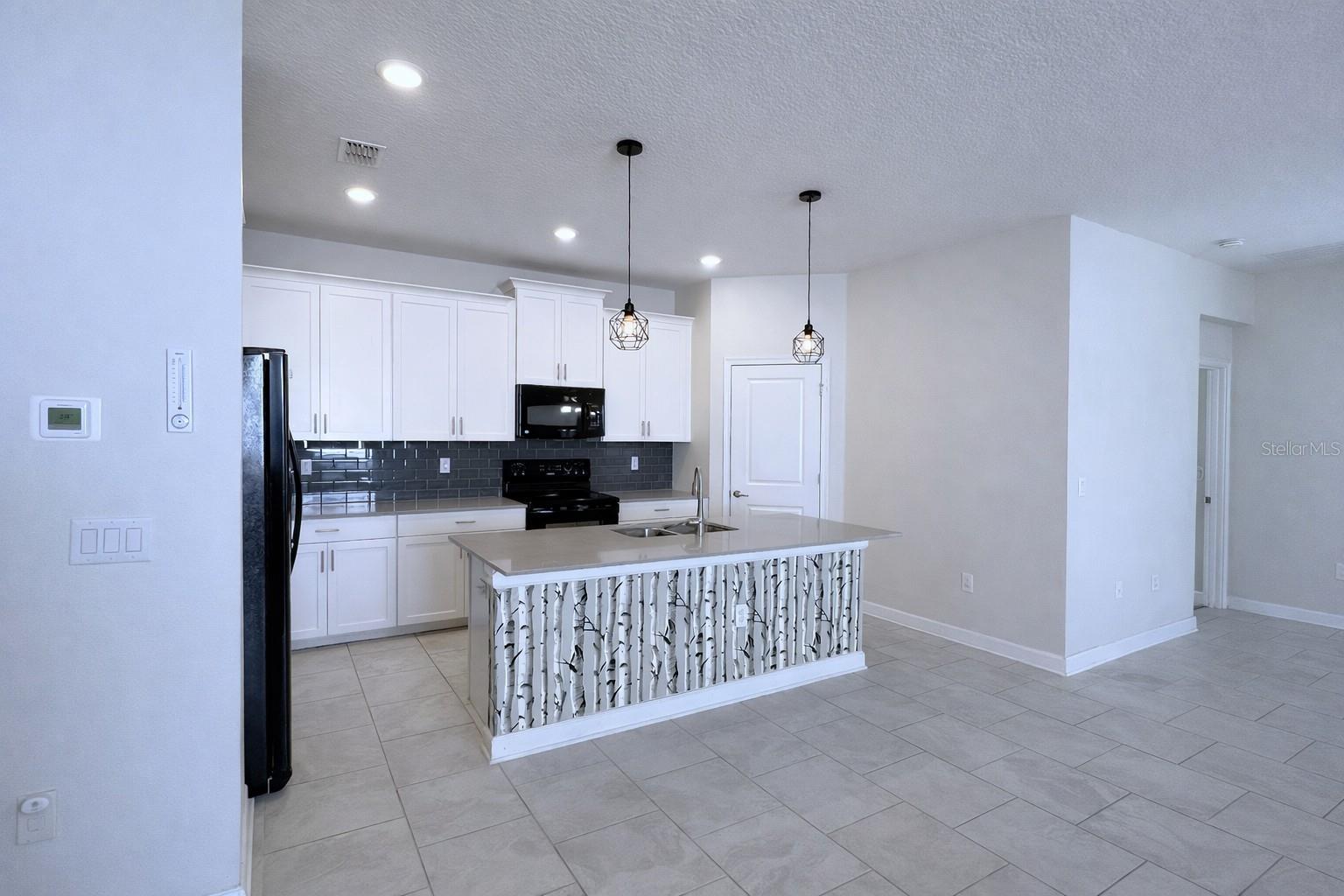 Image 6 of 29 For 3943 Cortland Drive
