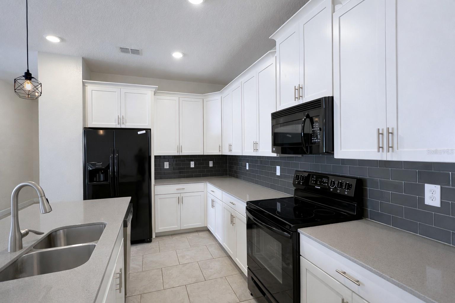 Image 8 of 29 For 3943 Cortland Drive