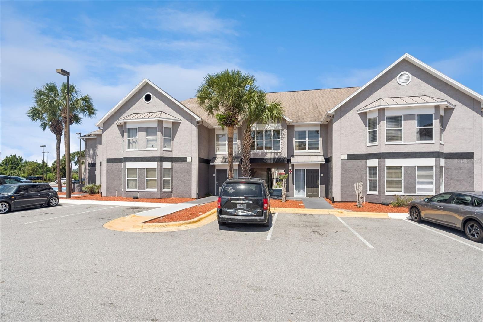 Image 3 of 28 For 3100 Parkway Boulevard 123