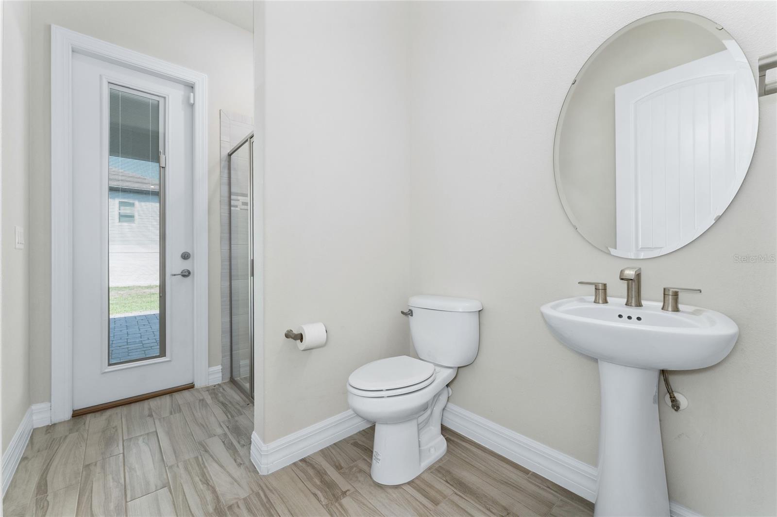 Image 27 of 56 For 9242 Hanging Vine Court