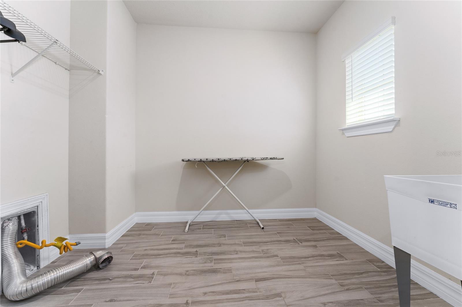 Image 38 of 56 For 9242 Hanging Vine Court