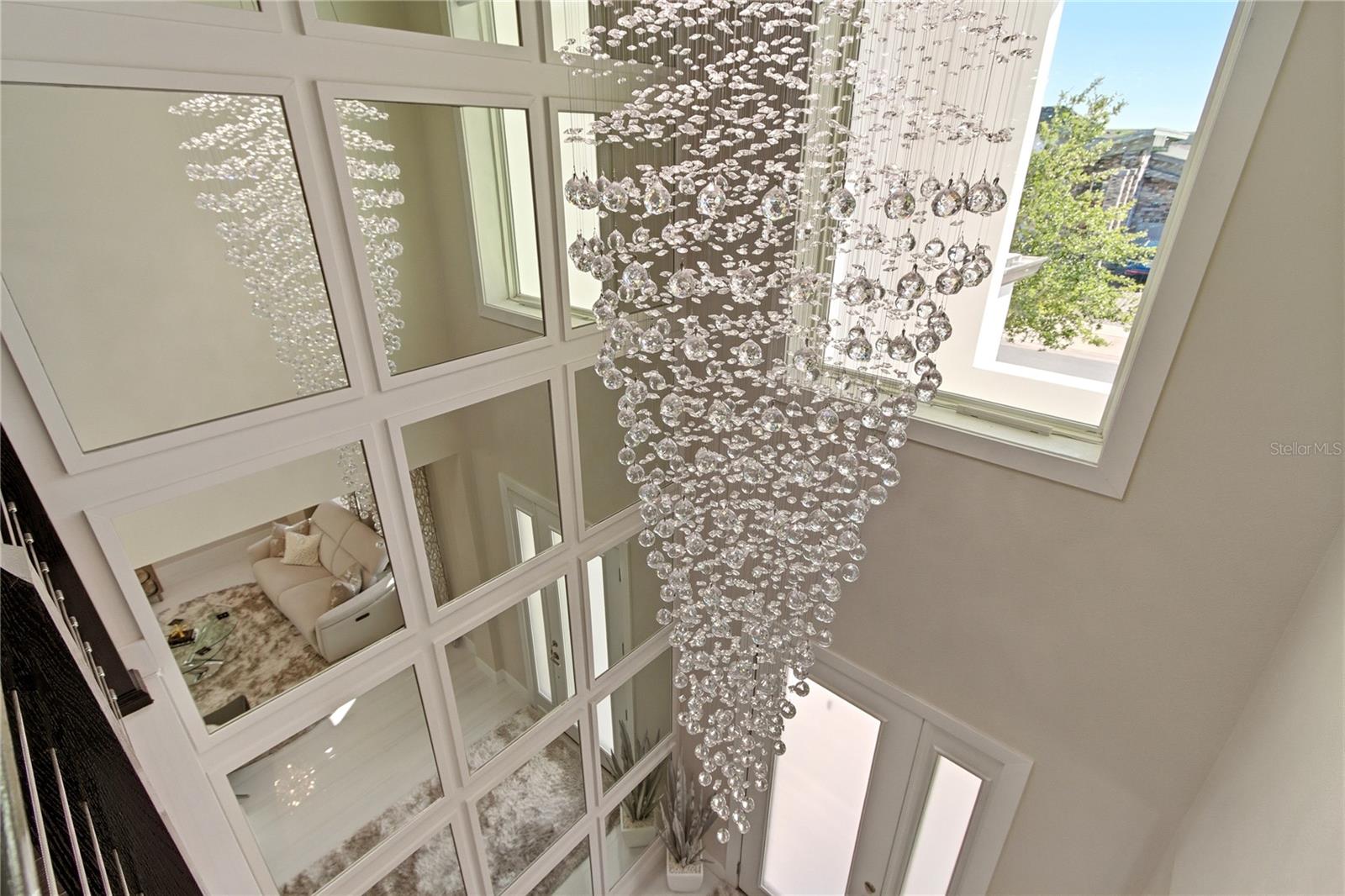 Image 11 of 99 For 12875 Upper Harden Ave