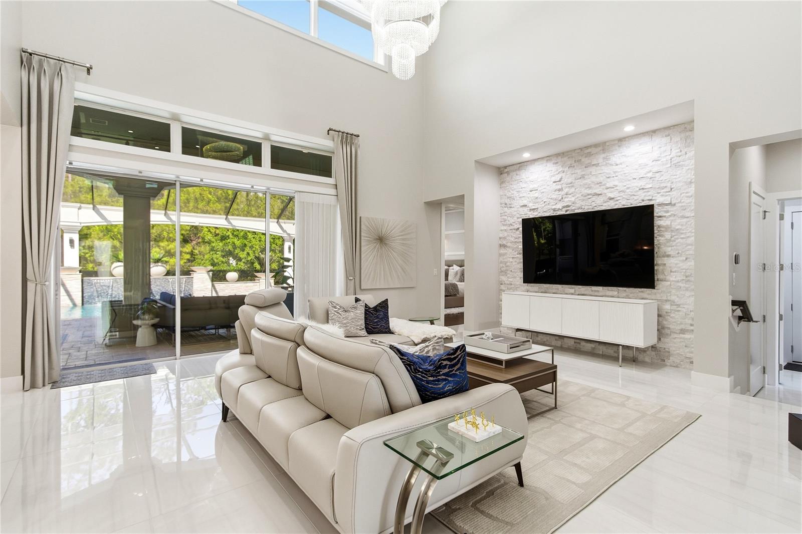 Image 21 of 99 For 12875 Upper Harden Ave