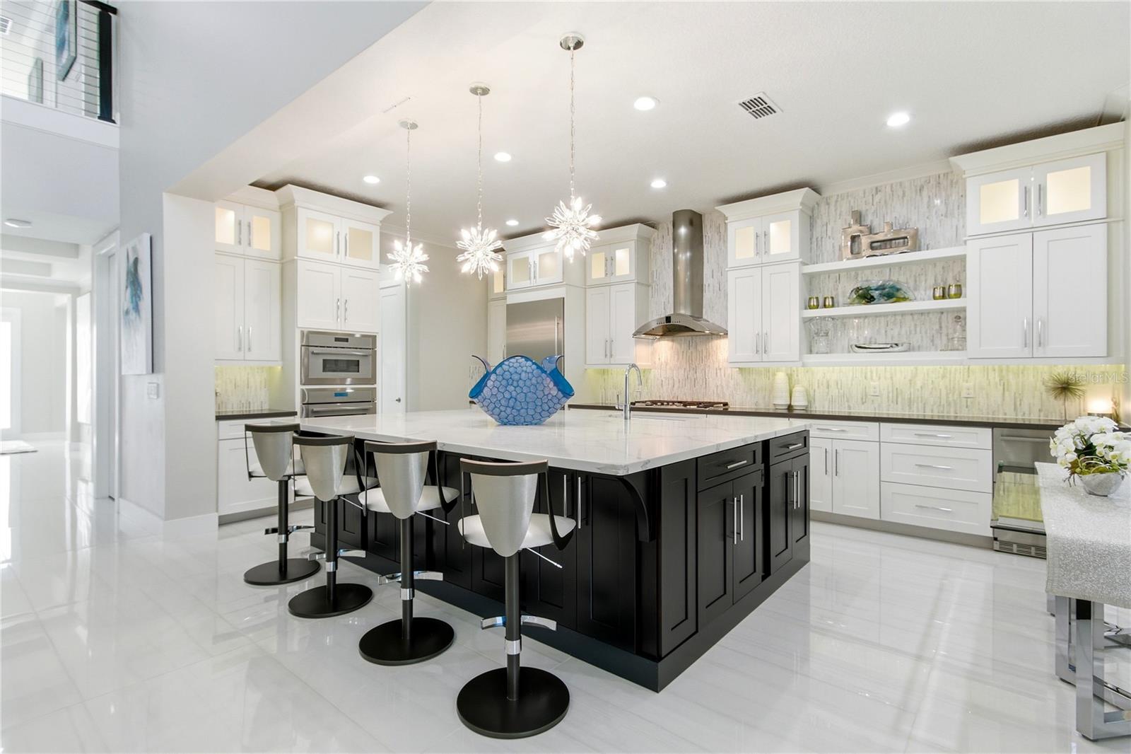 Image 23 of 99 For 12875 Upper Harden Ave