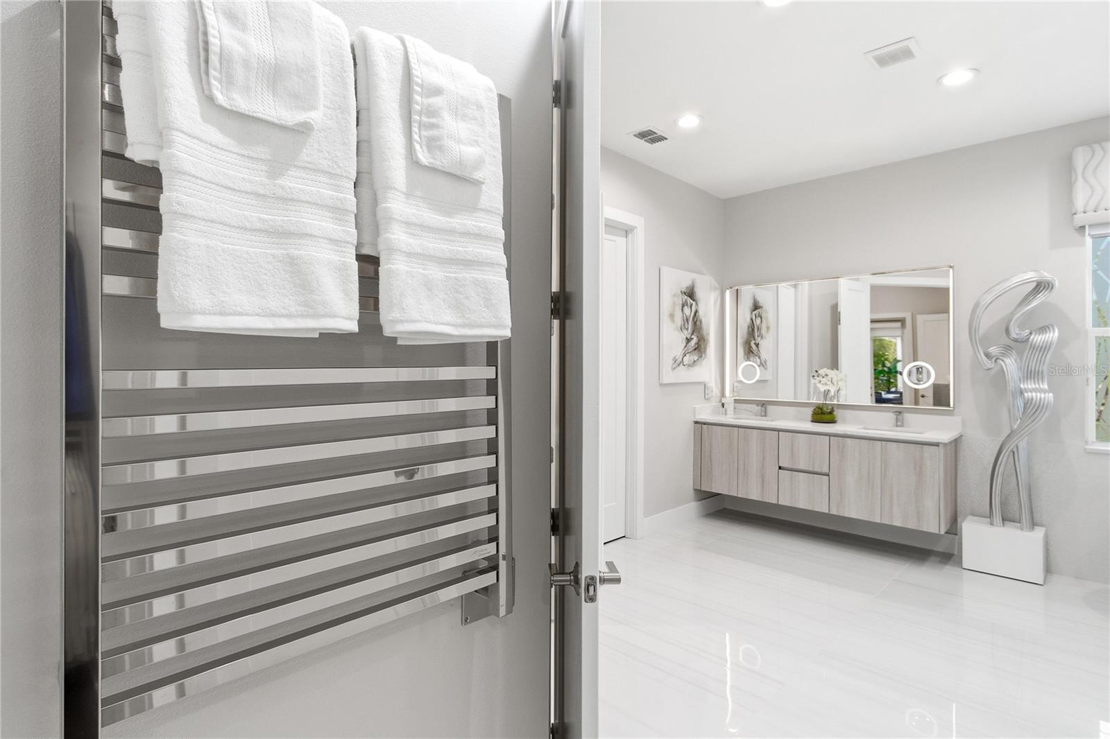 Image 33 of 99 For 12875 Upper Harden Ave