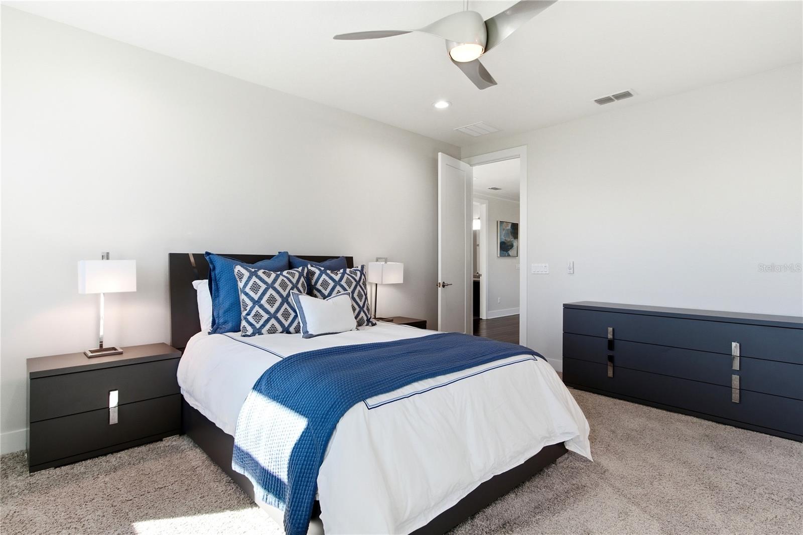 Image 47 of 99 For 12875 Upper Harden Ave