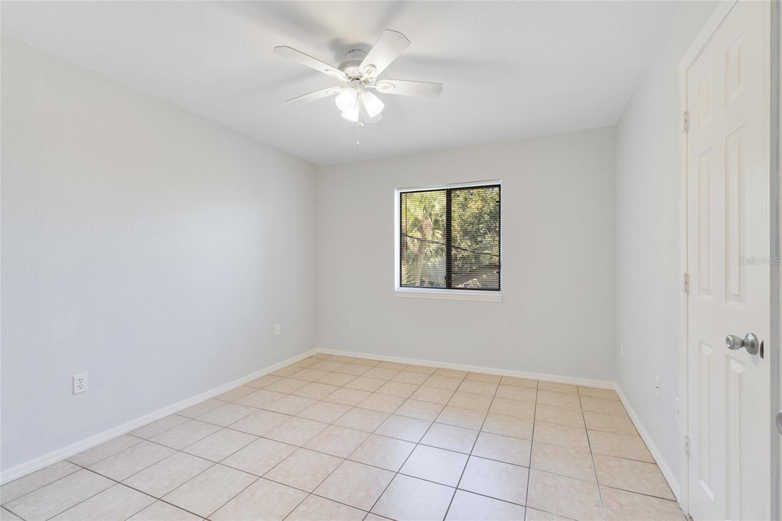 Image 8 of 15 For 1040 Buena Vista Drive 1065