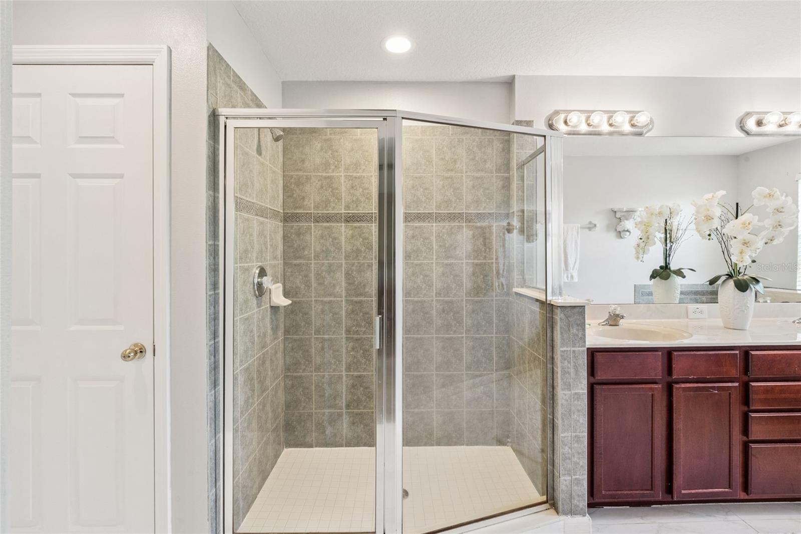 Image 13 of 20 For 7506 Cranes Creek Court 30