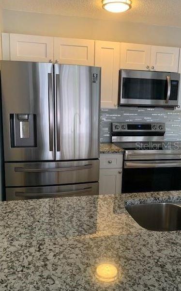 Image 3 of 17 For 6020 Peregrine Avenue 20b