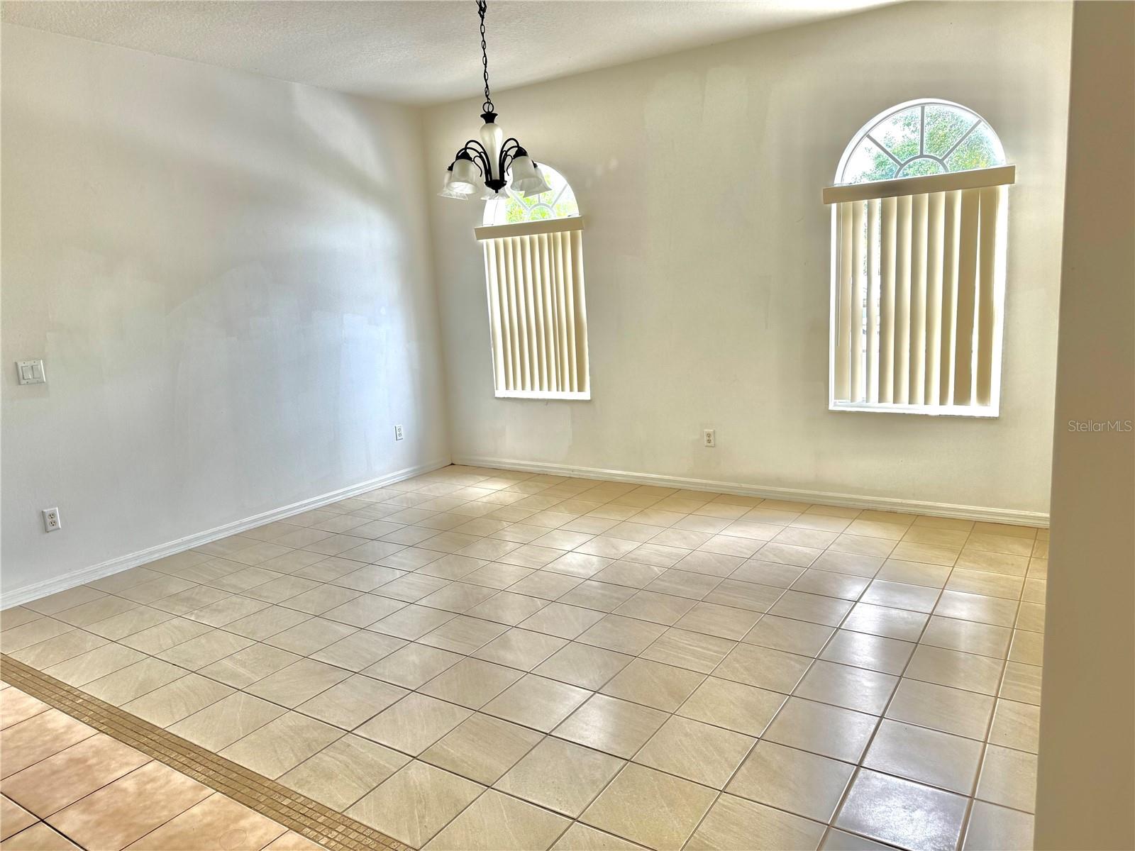 Image 7 of 29 For 4308 Milano Place S