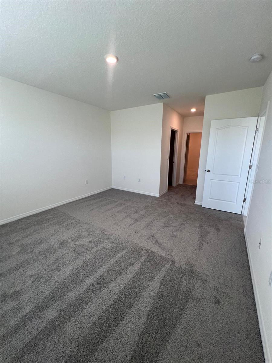 Image 12 of 25 For 631 Park Place Boulevard